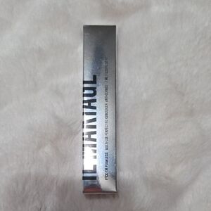 IL MAKIAGE Silver Multi-Use Concealer